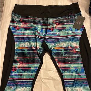 PL Movement by Pink Lotus Capri Leggings